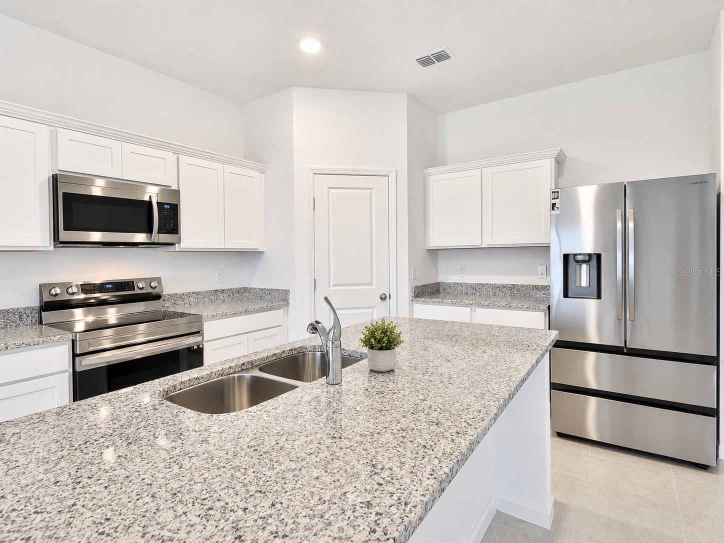 VILLAGES/MINNEOLA HILLS PH 2B - Residential