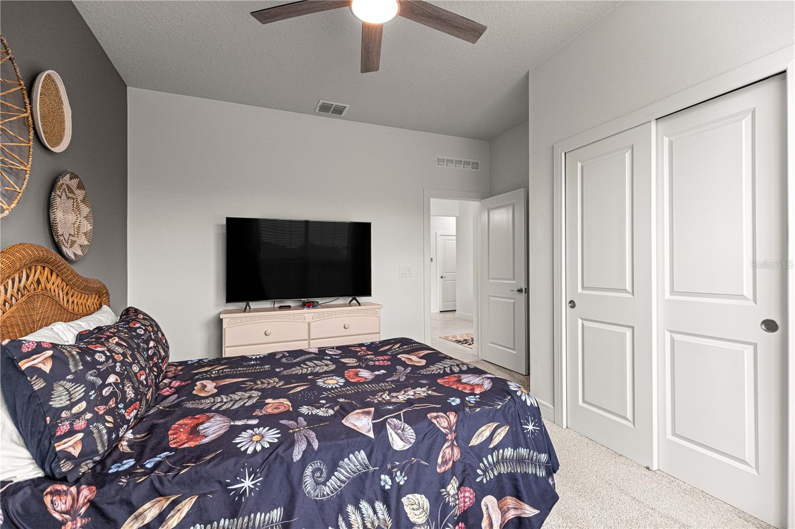 STONE CREEK BY DEL WEBB SILVER GLEN - Residential