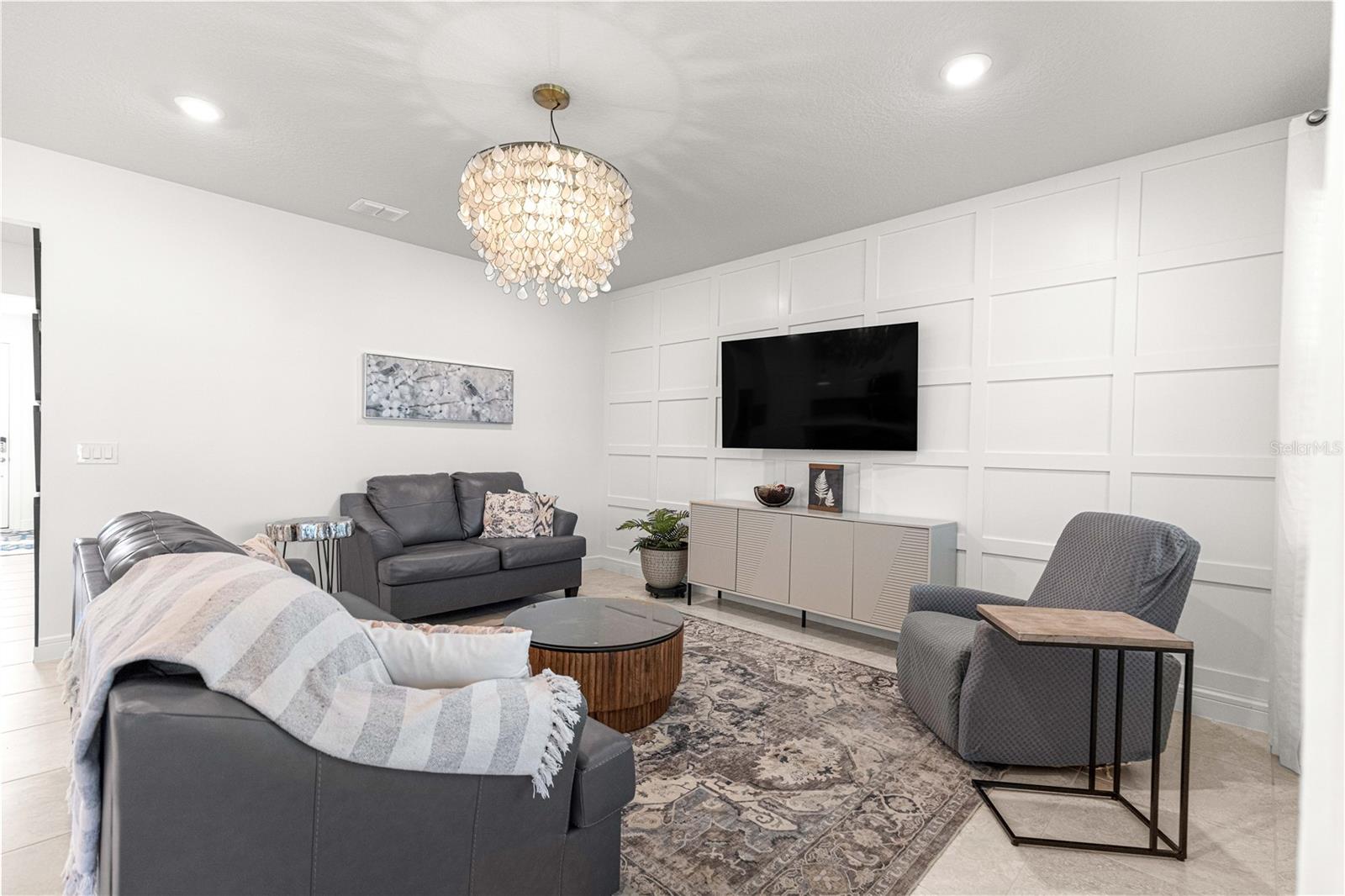 STONE CREEK BY DEL WEBB SILVER GLEN - Residential