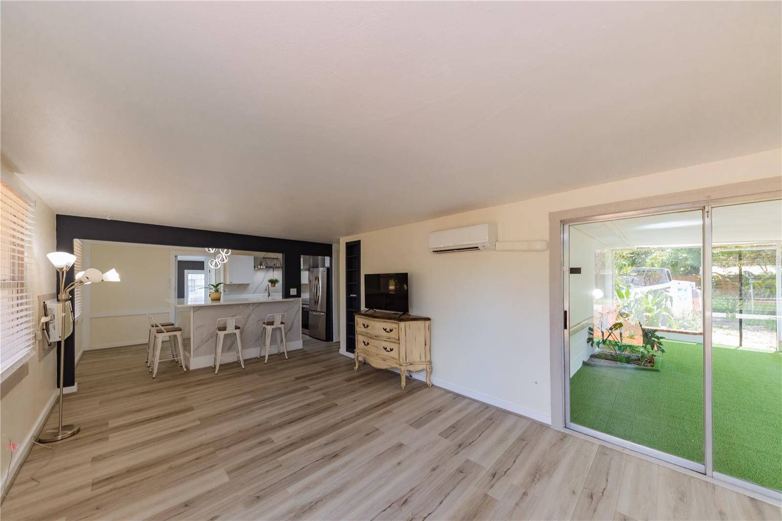 SEMINOLE GARDENS - Residential