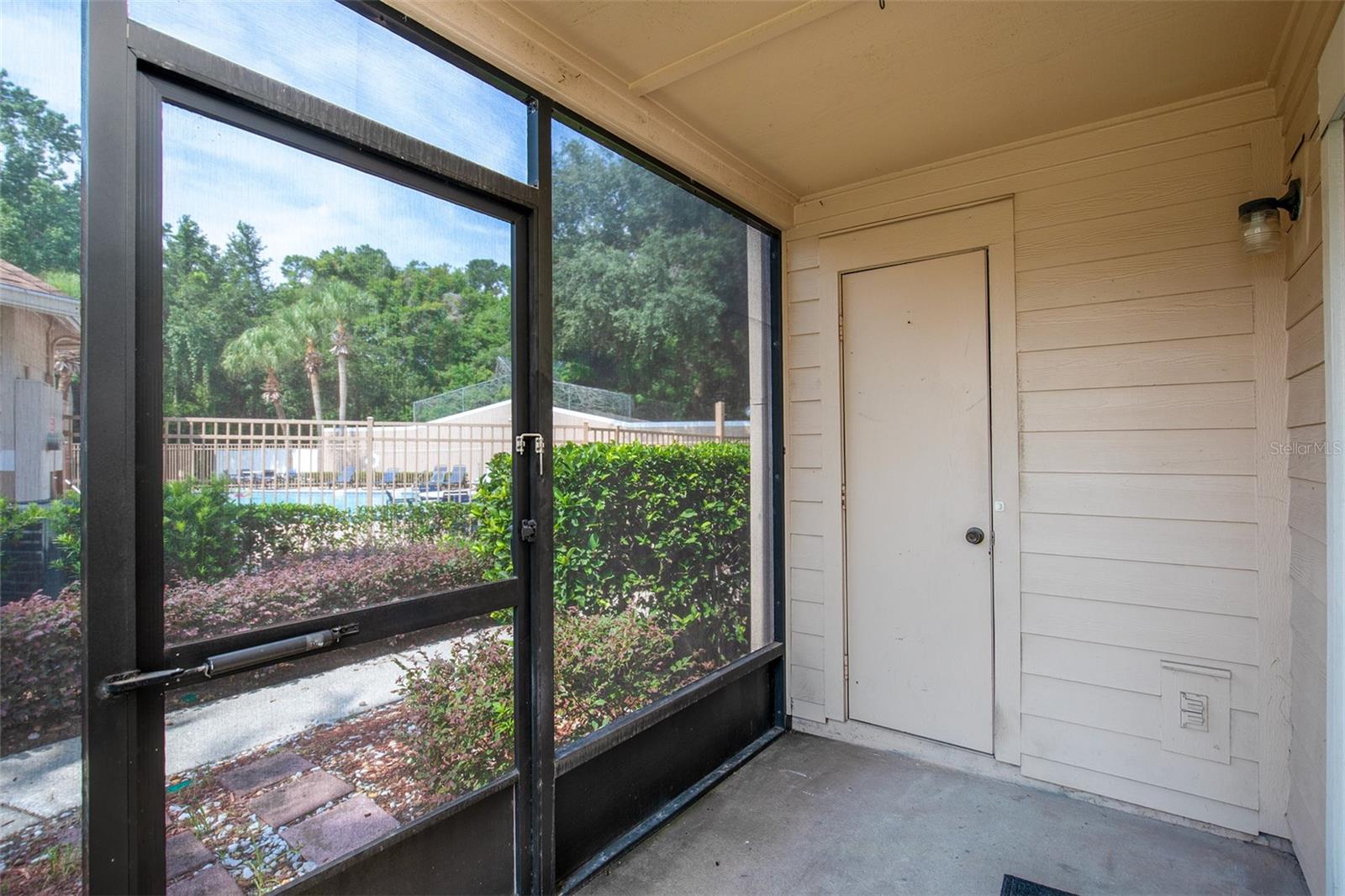 HIDDEN SPGS CONDO - Residential