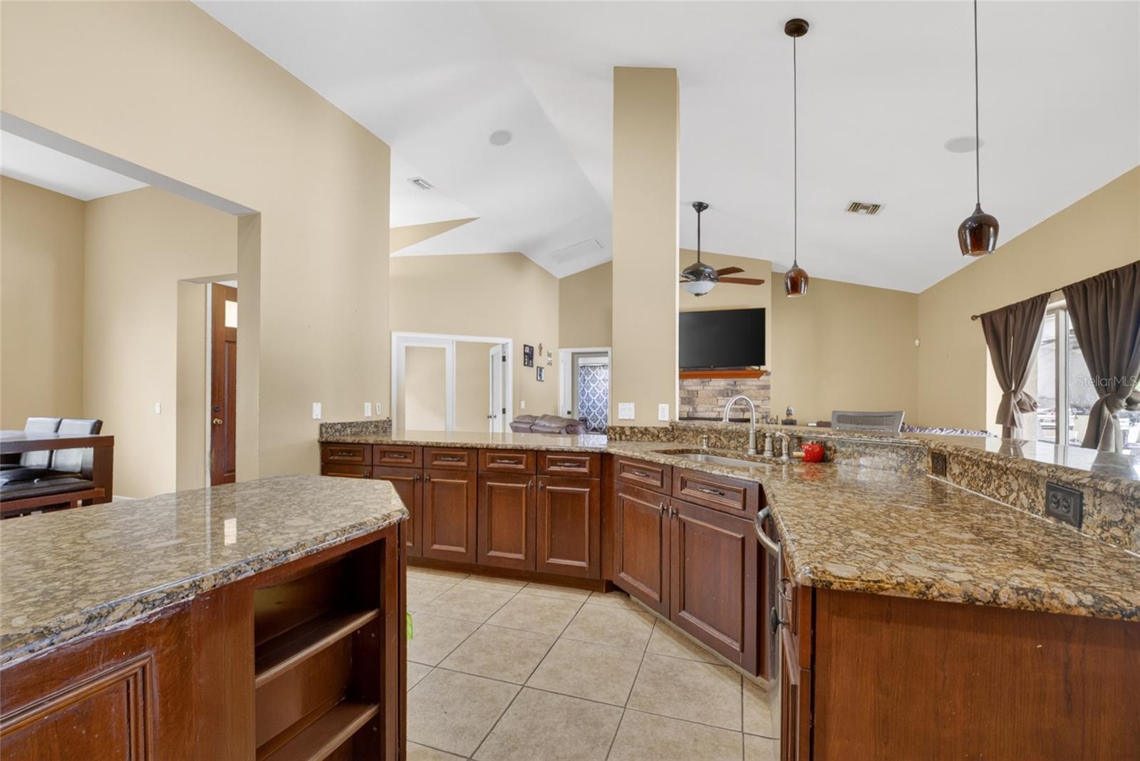 HIGH COTTON FARMS - Residential