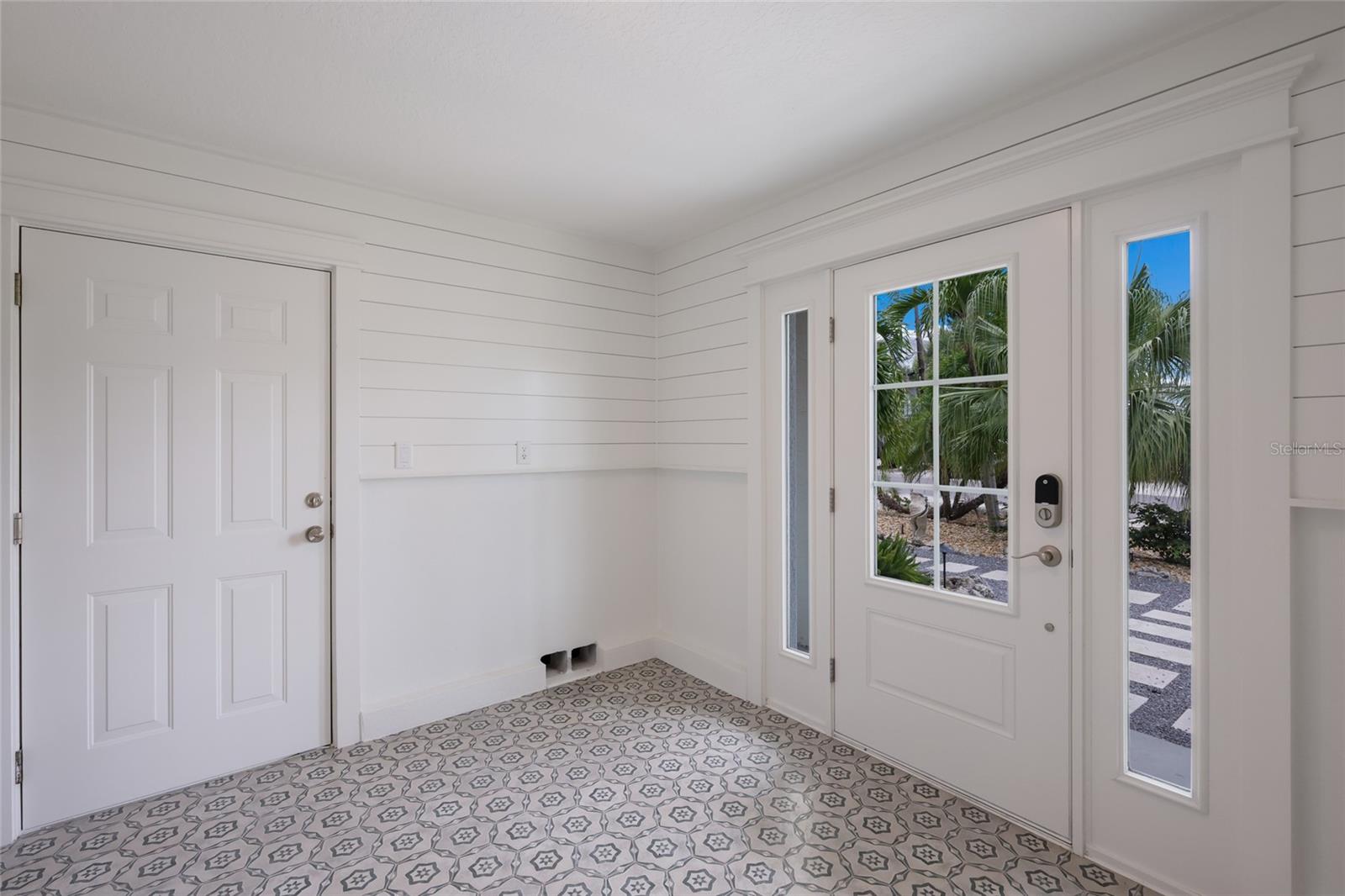 ISLAND CEDARS - Residential