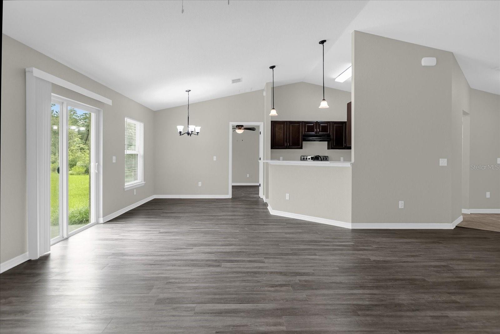 MARION OAKS UN 4 - Residential