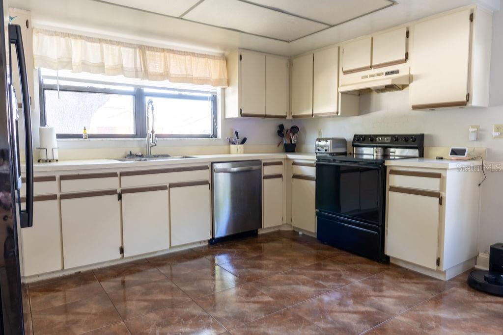 TALL PINES ESTATES PH IV - Residential