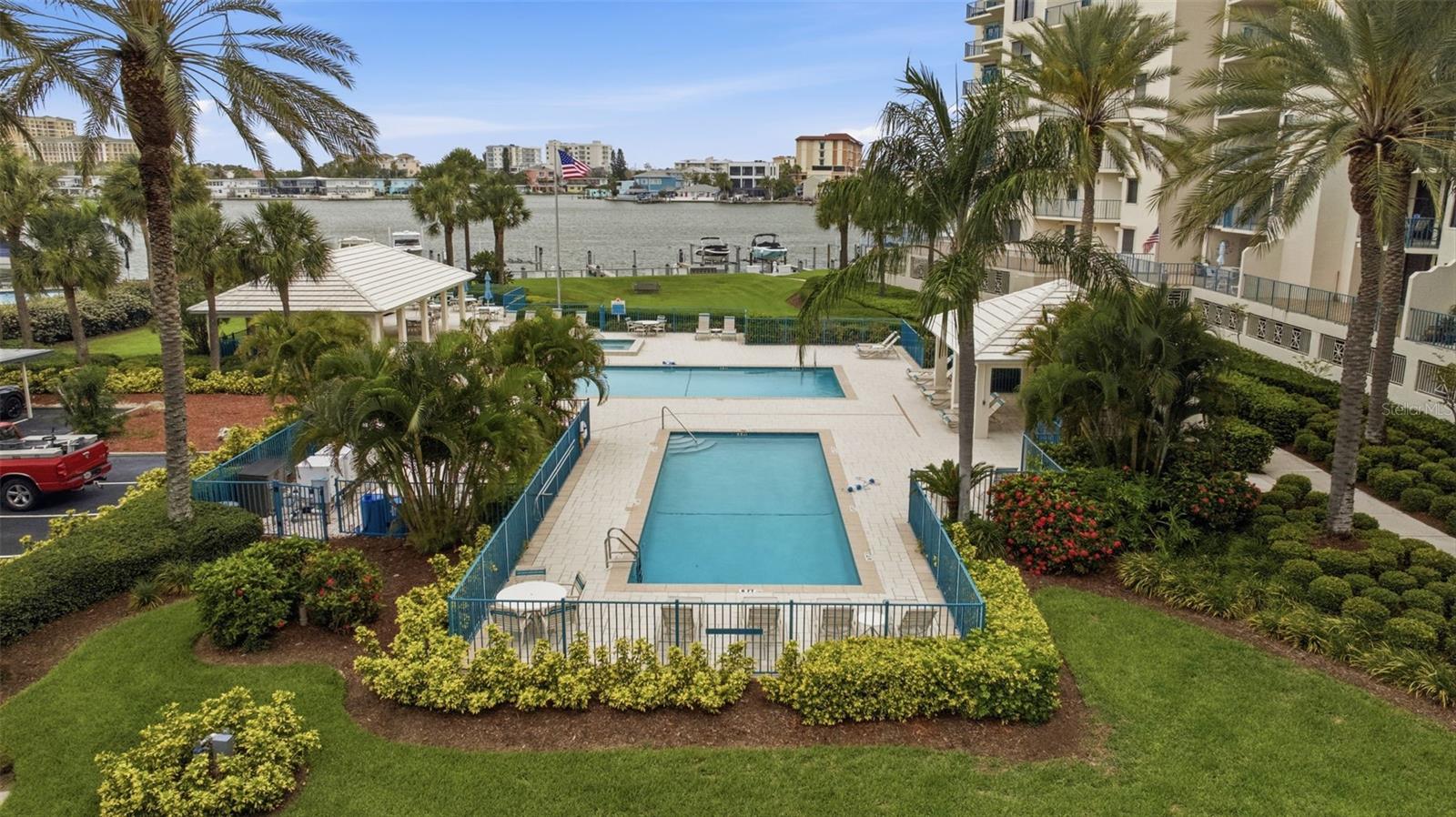 SUNWATCH ON ISLAND ESTATES - Residential
