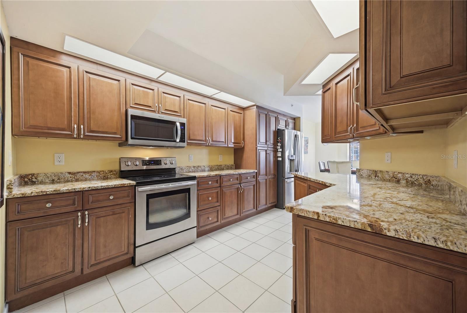 SUNWATCH ON ISLAND ESTATES - Residential