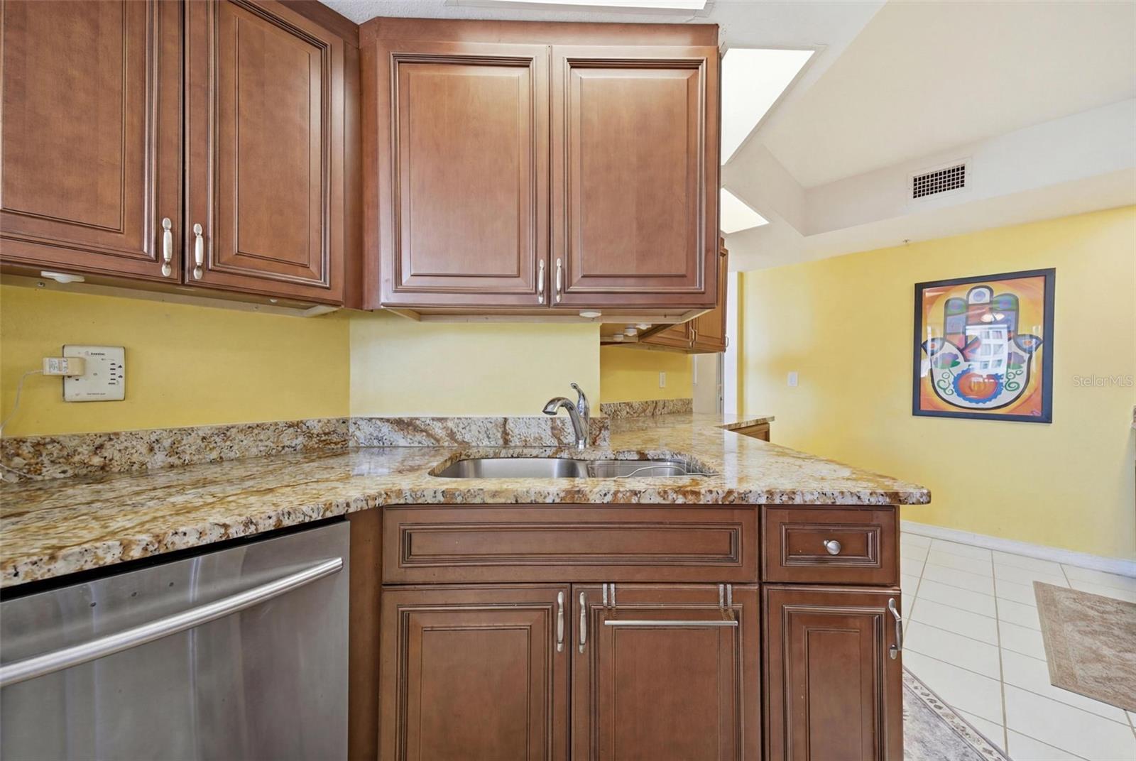 SUNWATCH ON ISLAND ESTATES - Residential