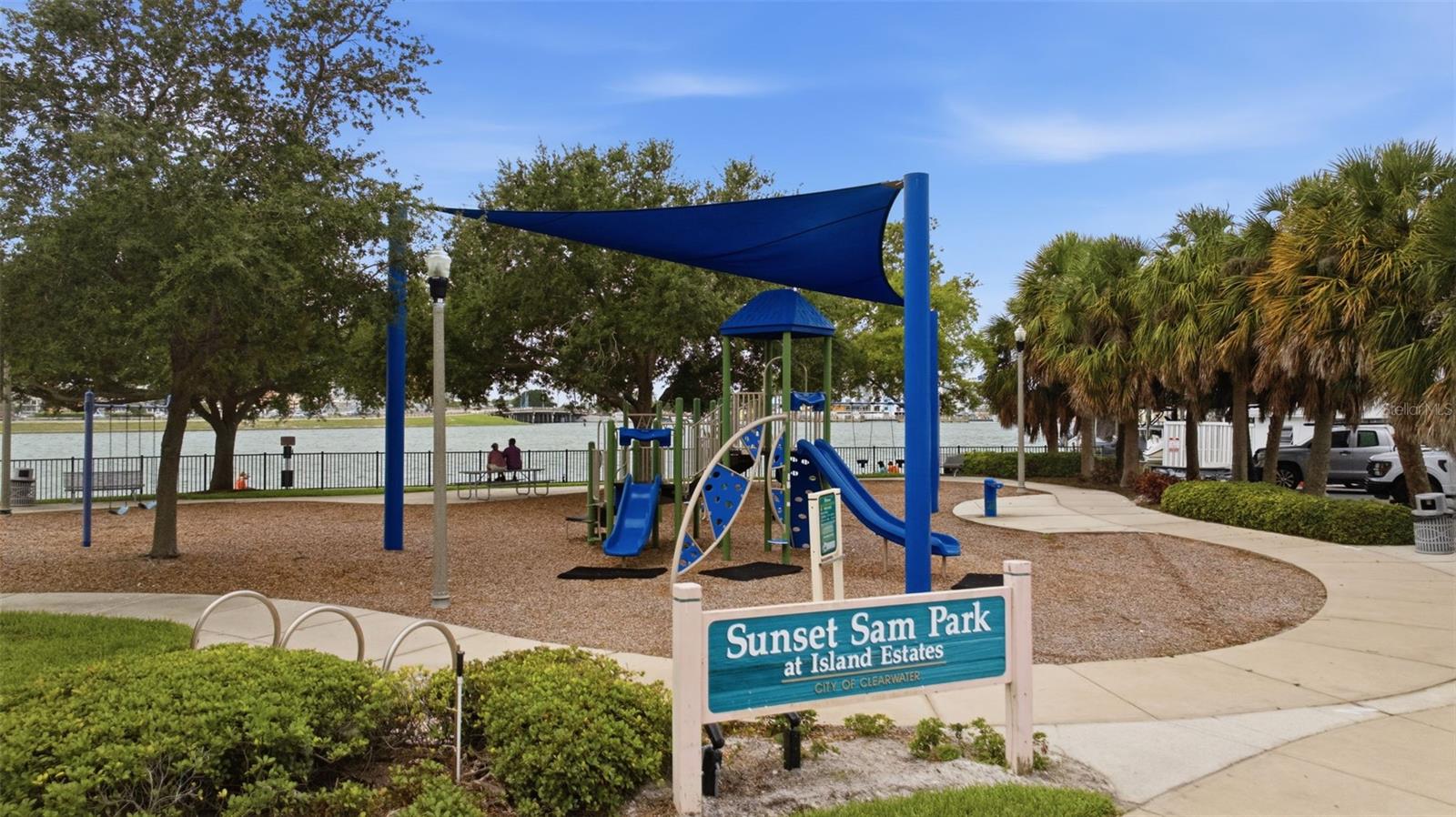 SUNWATCH ON ISLAND ESTATES - Residential