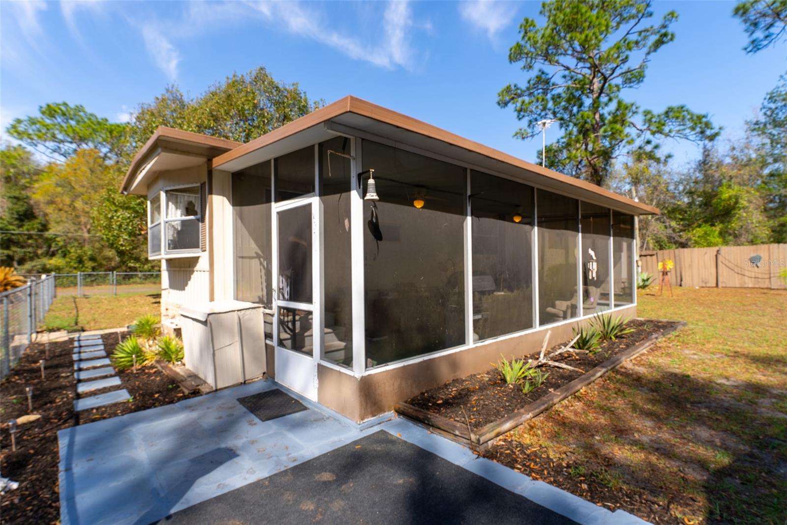 EUREKA SHORES - Residential