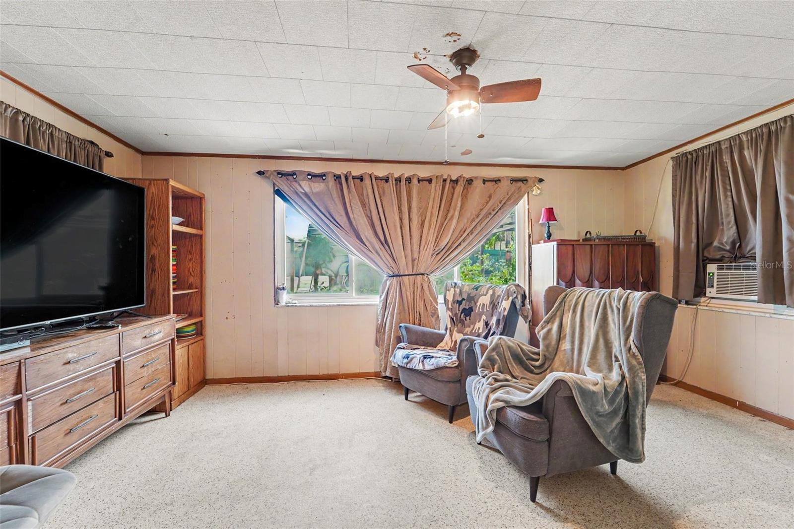 BEACON SQUARE - Residential