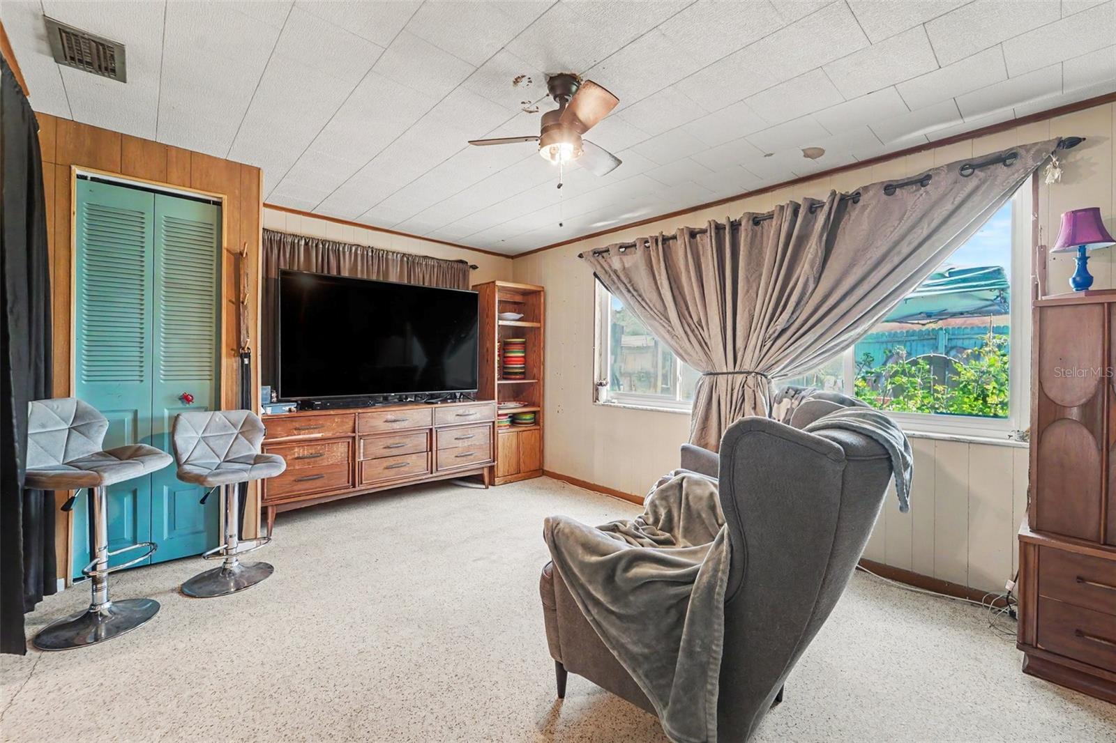 BEACON SQUARE - Residential