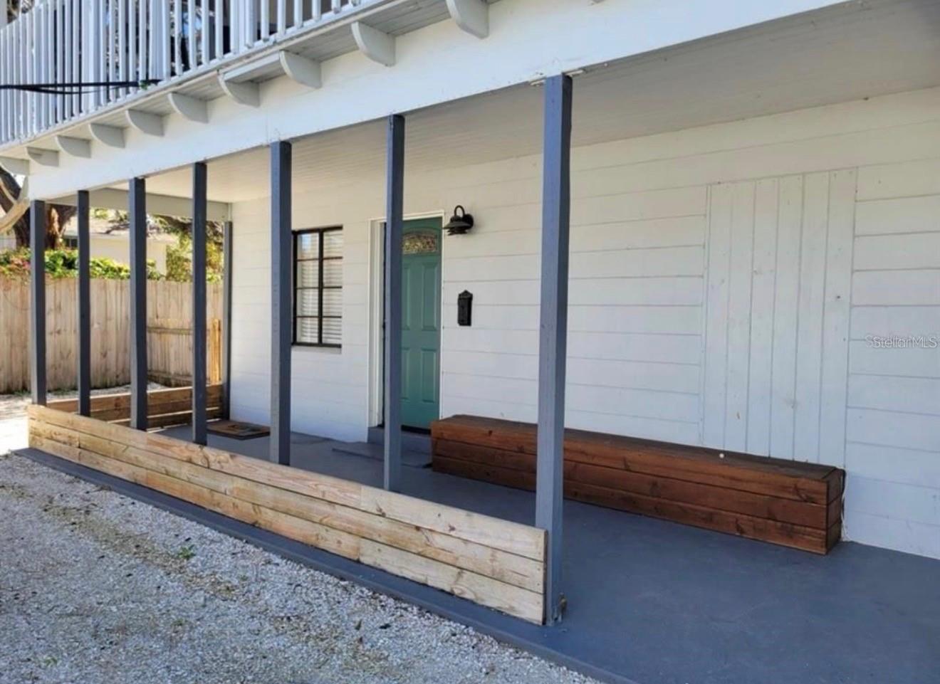 ROUSLYNN - Residential