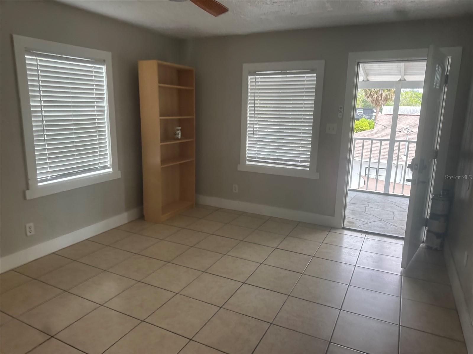 ROUSLYNN - Residential