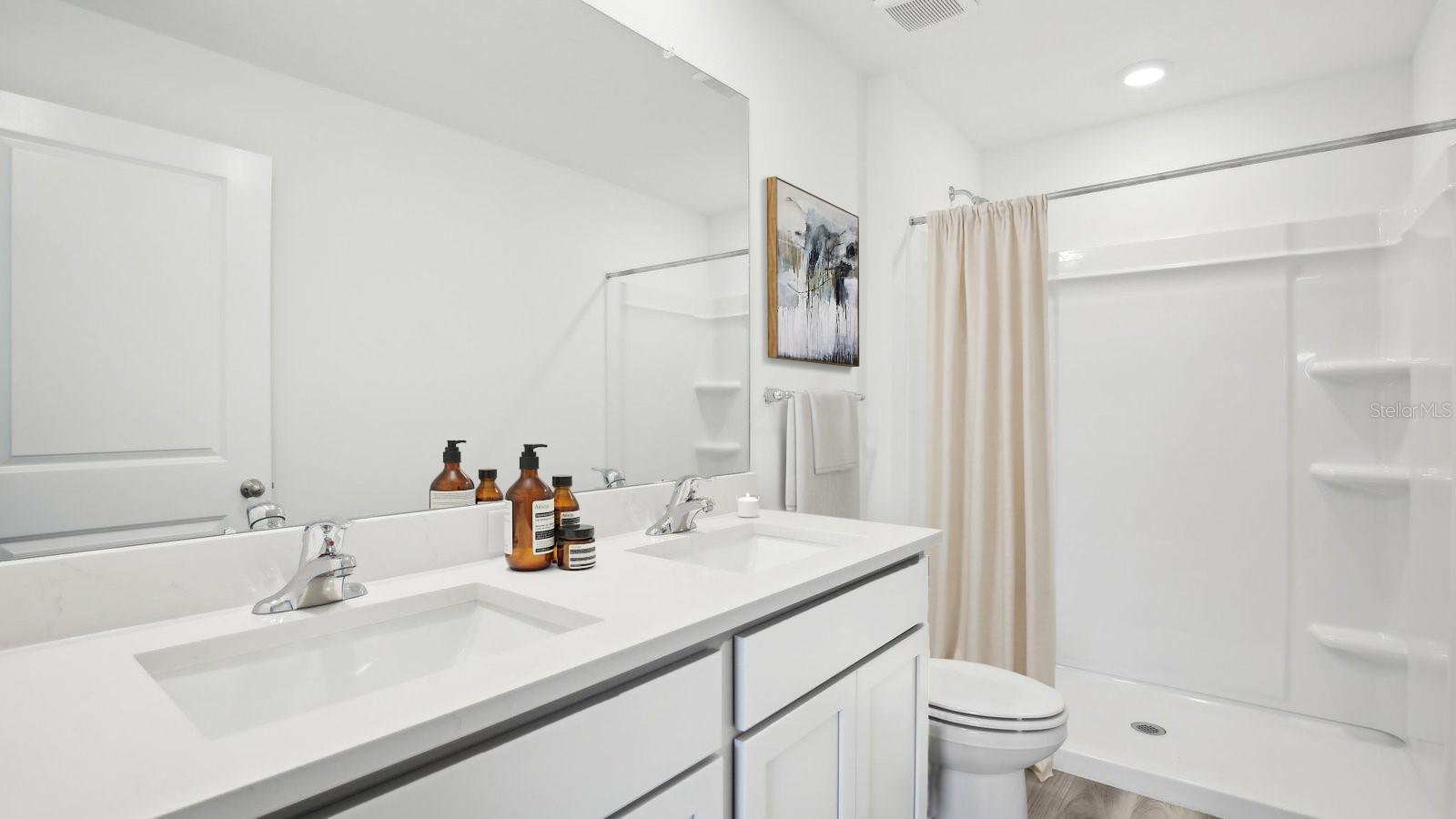 MANDARIN GROVE - Residential
