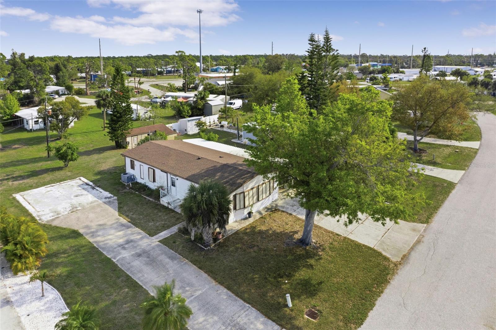 PINE LAKE - Residential