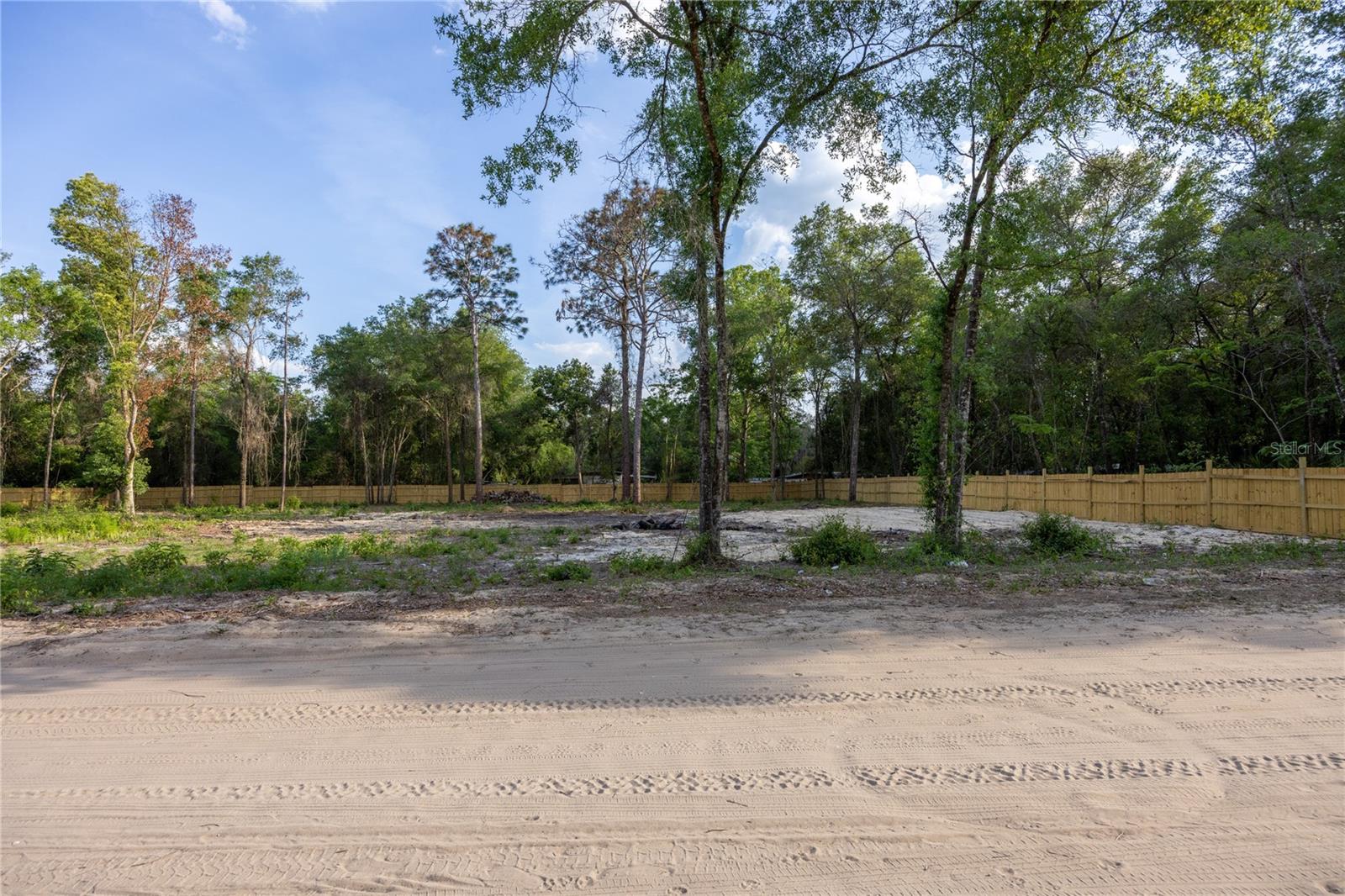 HIGHRIDGE ESTATES - Land