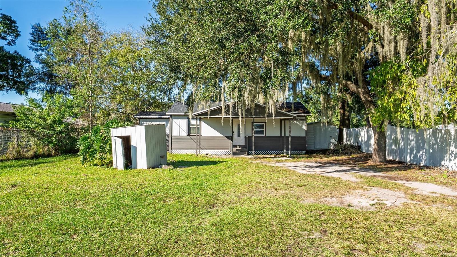 MIDWAY GARDENS - Residential