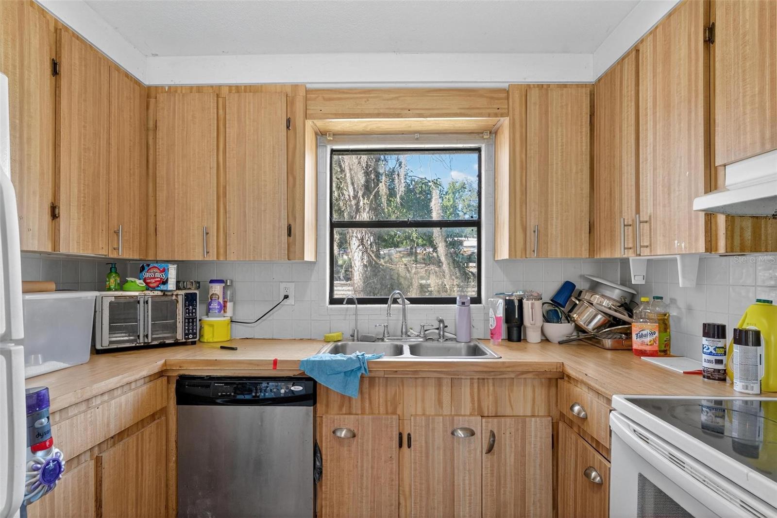 MIDWAY GARDENS - Residential