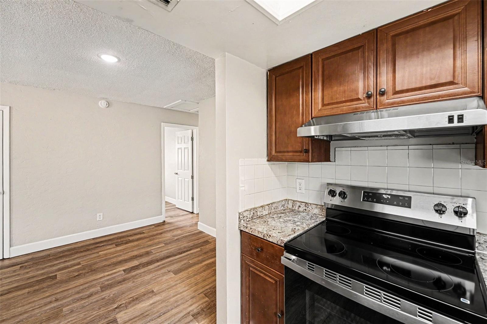 LELLMAN HEIGHTS 5TH SEC - Residential