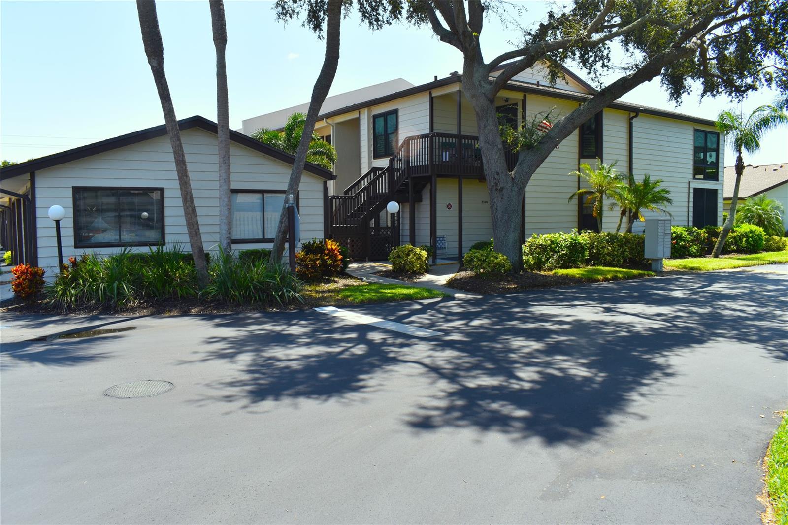 COUNTRY VILLAGE SEC 6 - Residential