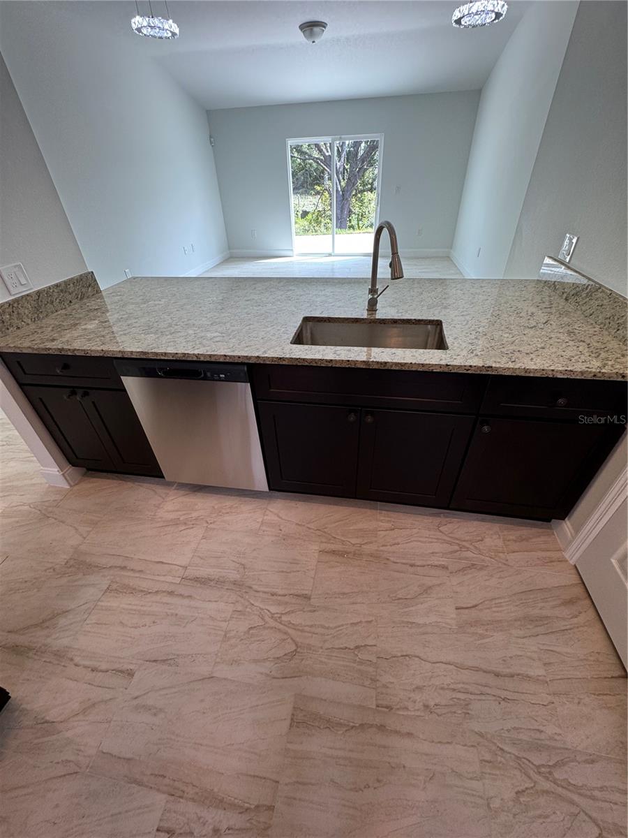 DELTONA LAKES - Residential