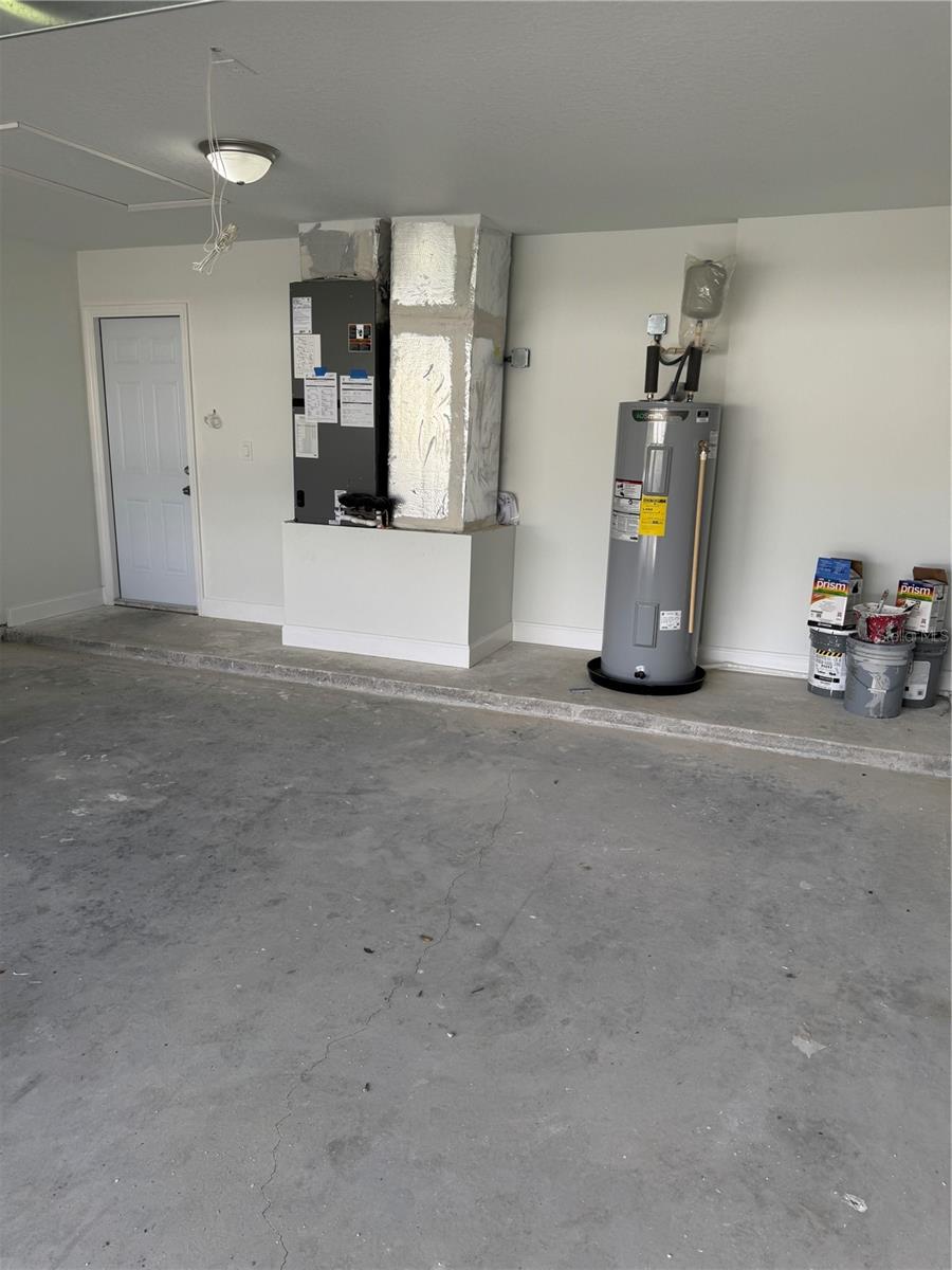 DELTONA LAKES - Residential