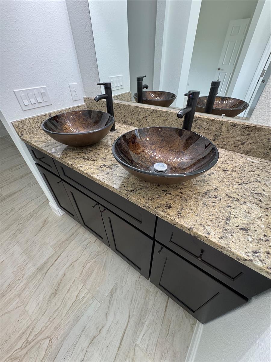 DELTONA LAKES - Residential
