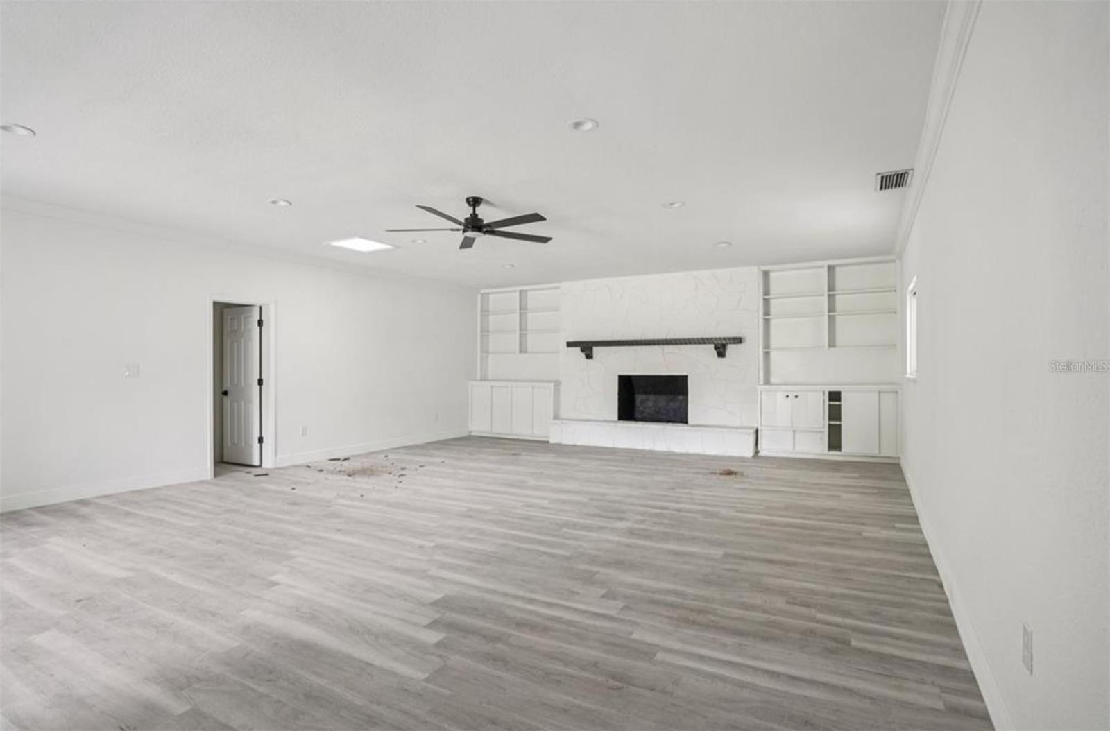 ACREAGE & UNREC - Residential