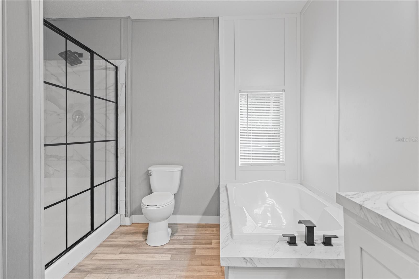 CASONS INGLIS ACRES UN 8 - Residential