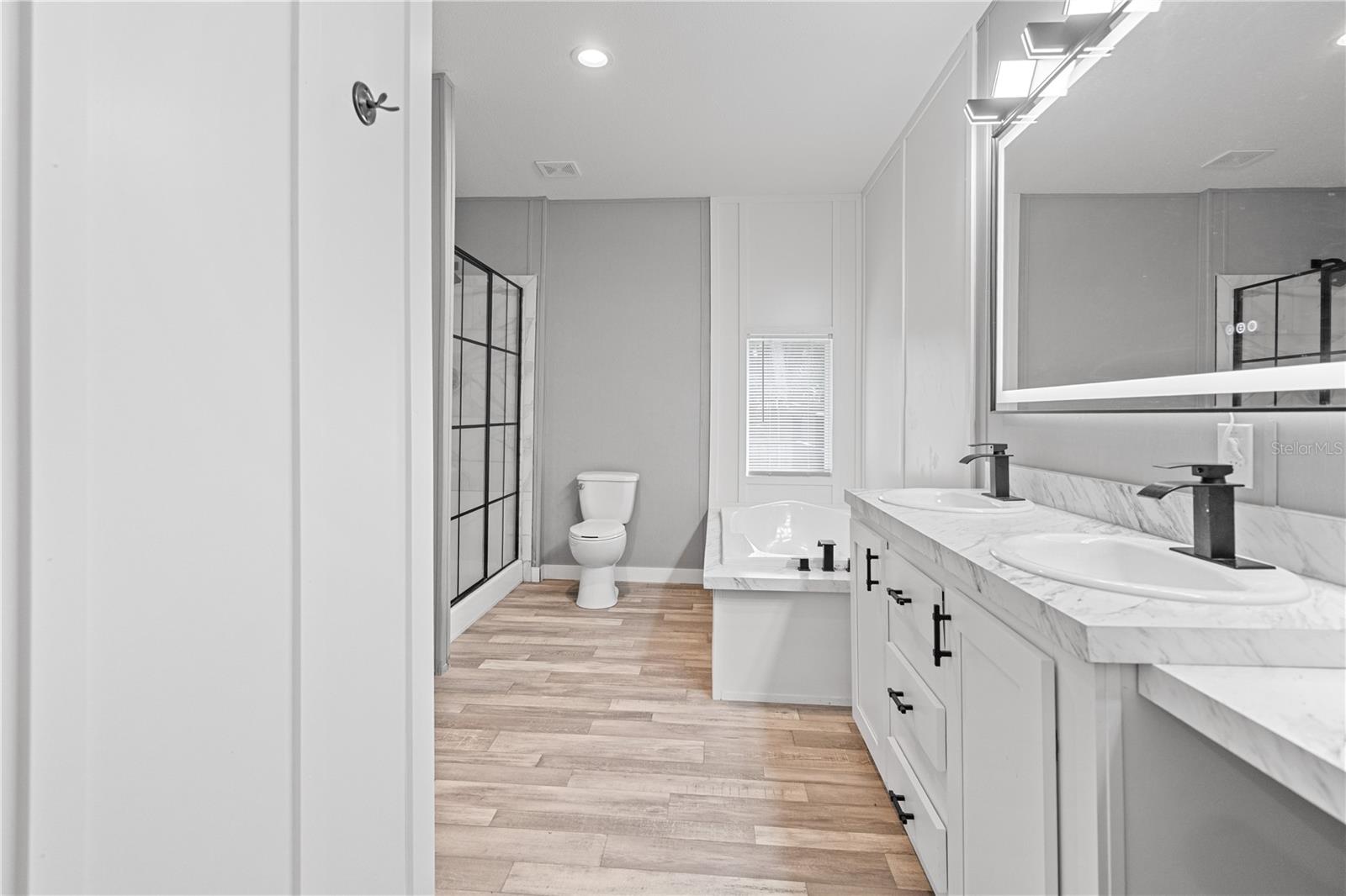 CASONS INGLIS ACRES UN 8 - Residential