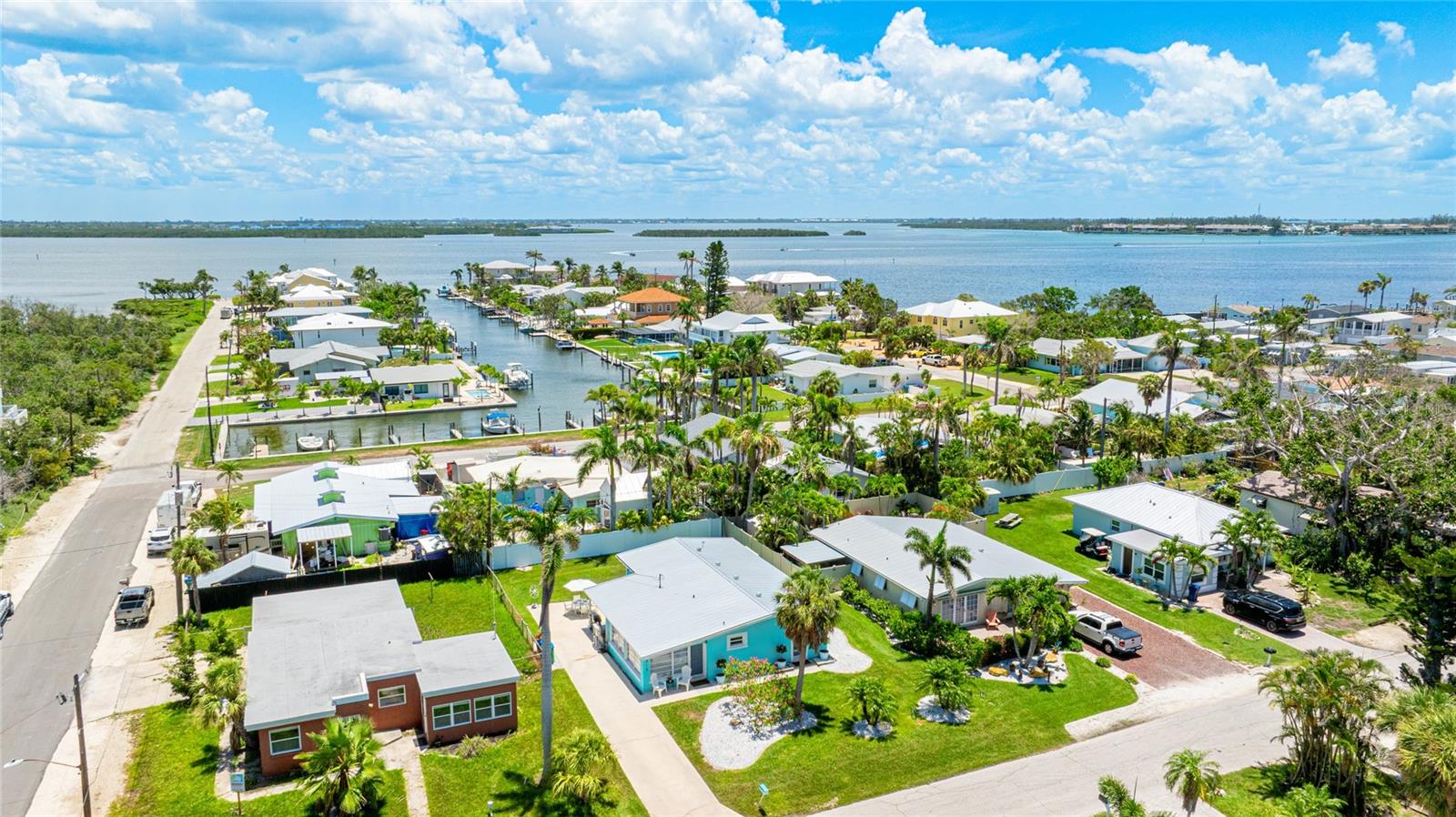 SUNRISE PARK - Residential