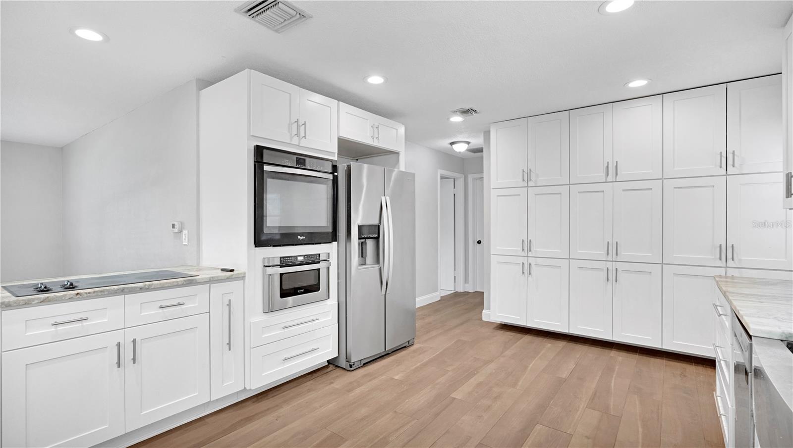 FOREST HILLS - Residential