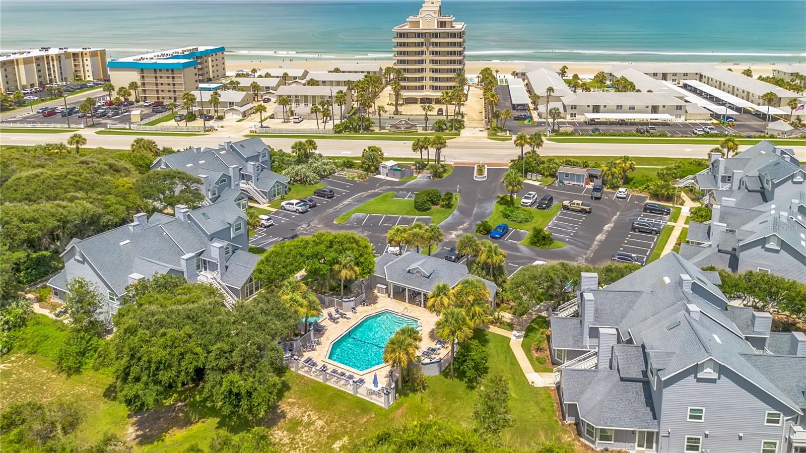 SUN BEACH CLUB CONDO PH 01-03 - Residential