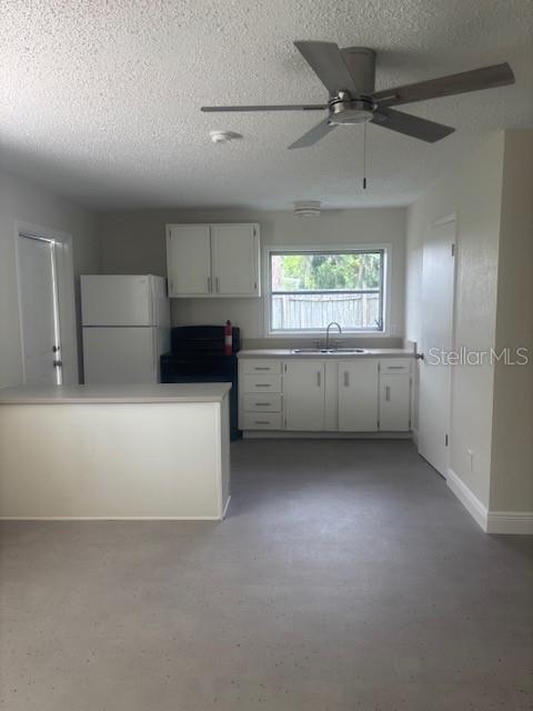 COM SE COR SEC 32 TH - Residential