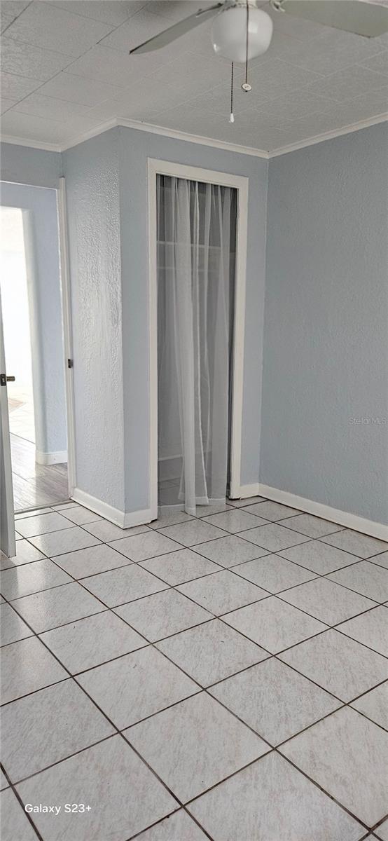 COM SE COR SEC 32 TH - Residential