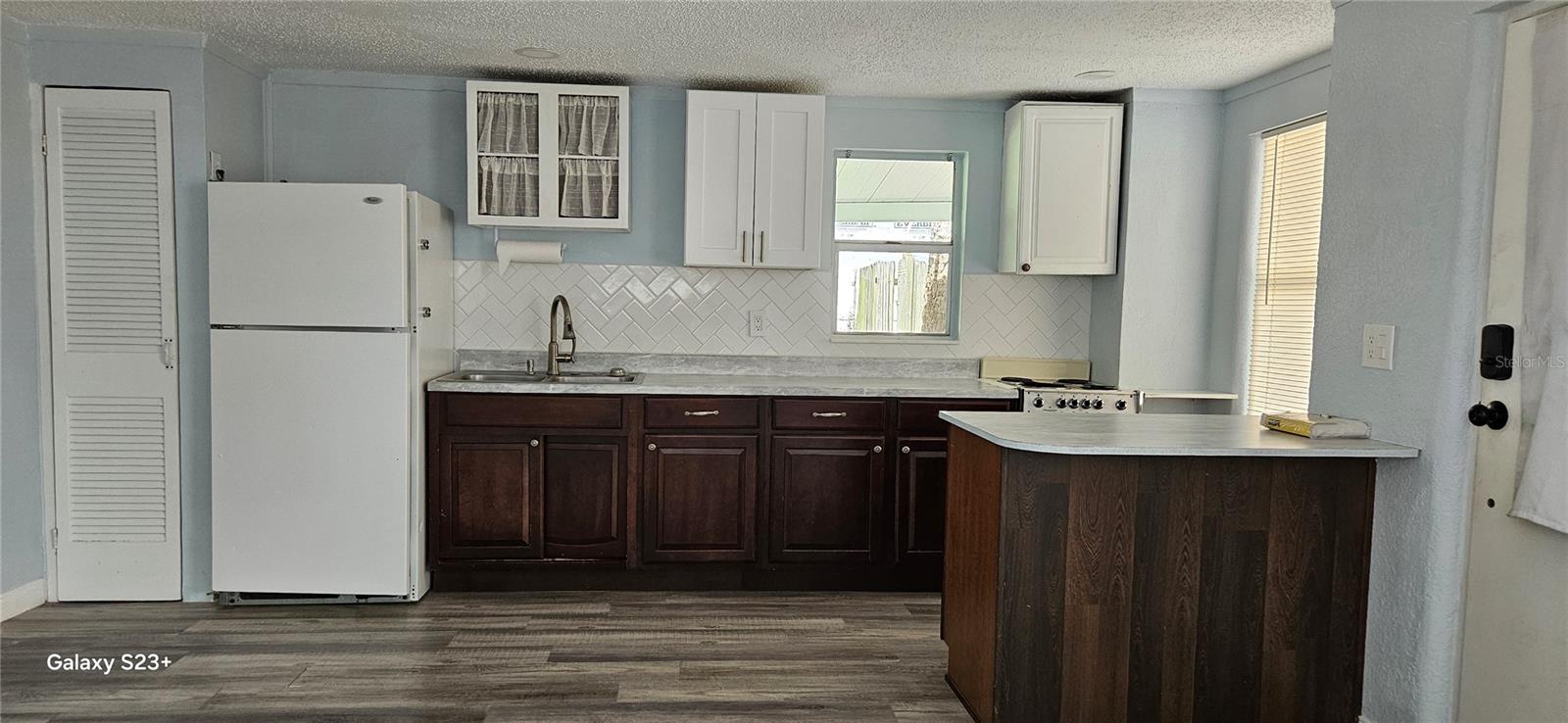 COM SE COR SEC 32 TH - Residential