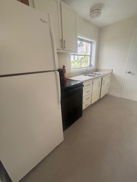 COM SE COR SEC 32 TH - Residential