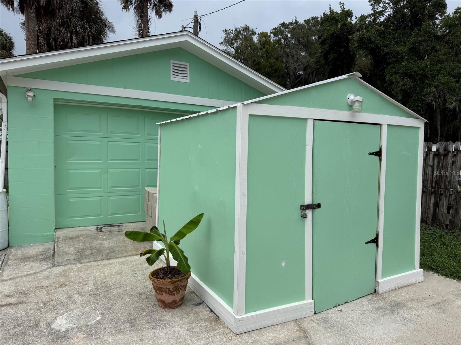 Affordable two bedroom one bath block home with detached studio apartment. Sits on nearly a quarter acre rectangular lot with plenty of parking and usable outdoor space. Located within three minutes of beautiful Sims park and historic downtown area. Enjoy restaurants, shopping, theatre and the parks along the Cotee river. It is close to essentials like grocery, hospitals, schools and banking as well. Great opportunity with income potential.