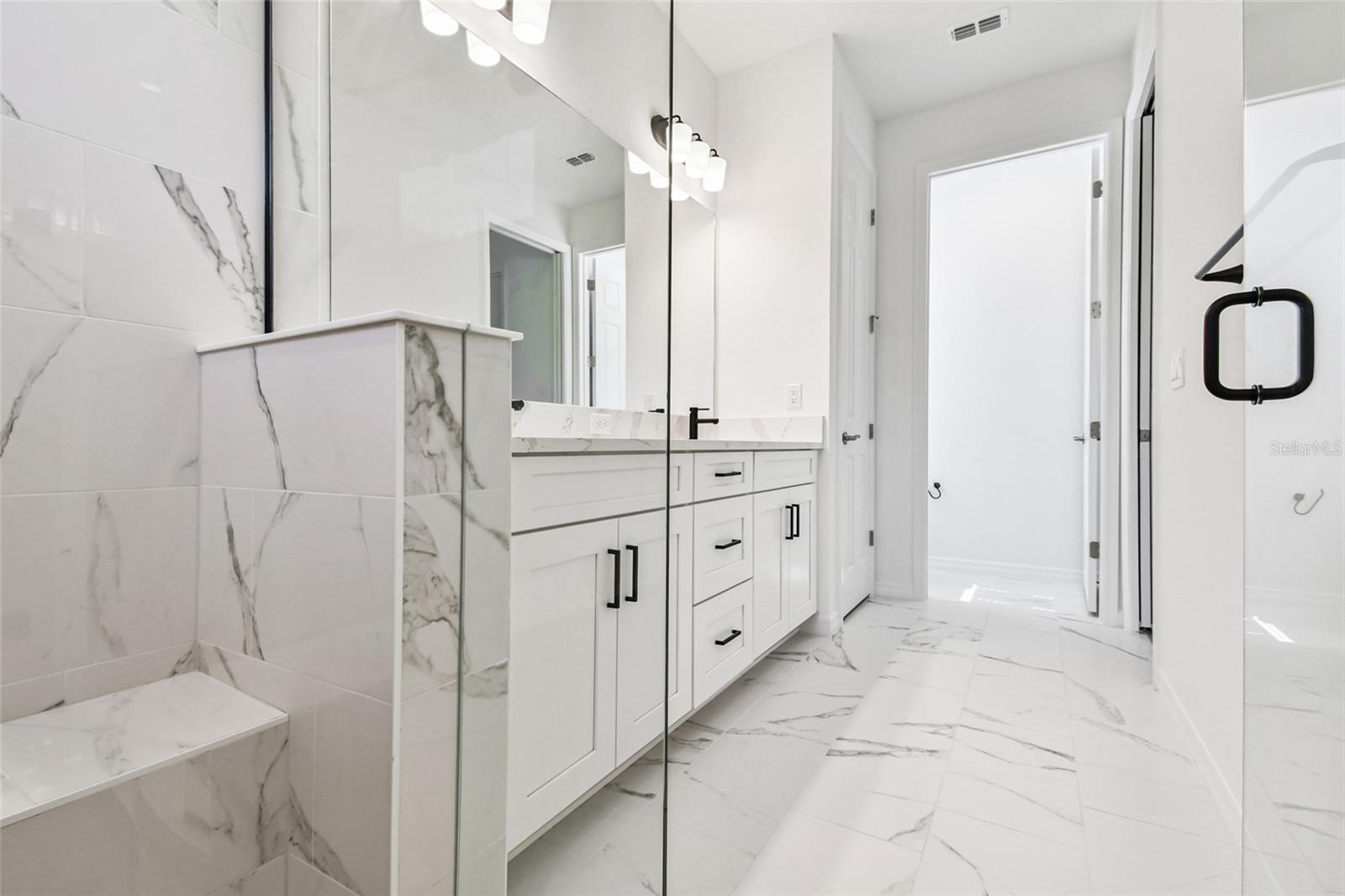 SWEETWATER VILLAS AT LAKEWOOD RANCH - Residential