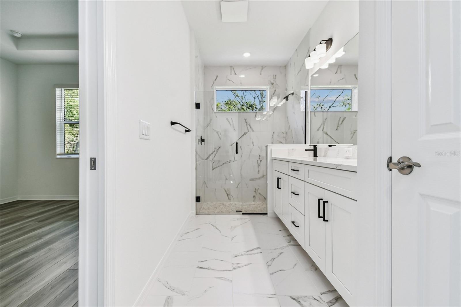 SWEETWATER VILLAS AT LAKEWOOD RANCH - Residential