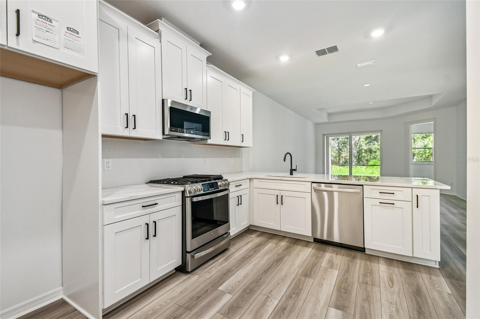 SWEETWATER VILLAS AT LAKEWOOD RANCH - Residential