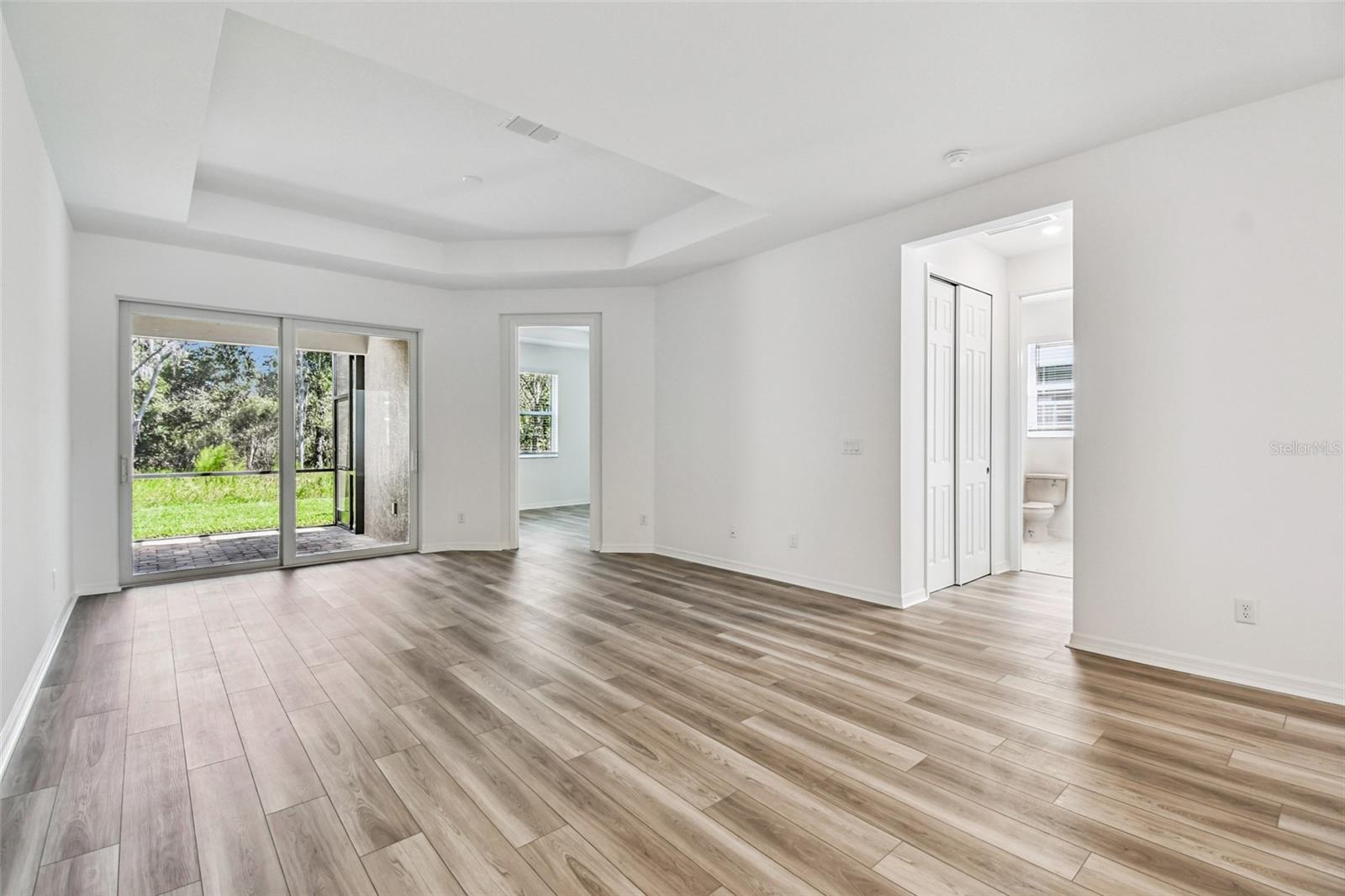 SWEETWATER VILLAS AT LAKEWOOD RANCH - Residential