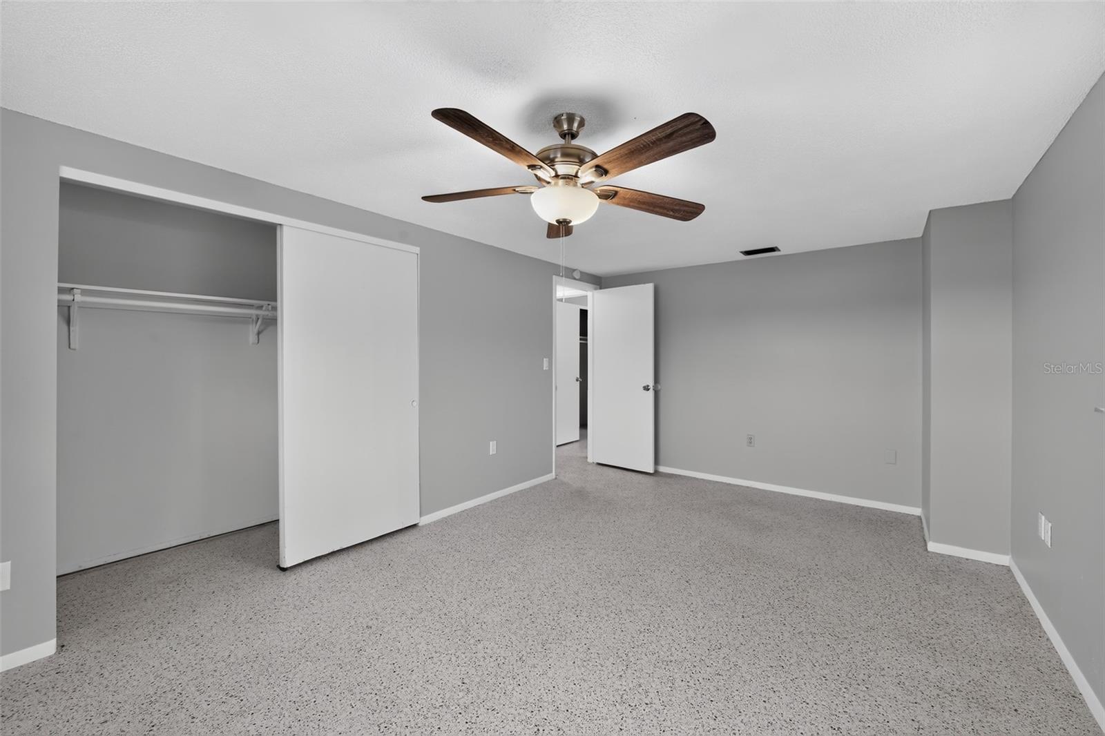 SHADOW LAKES - Residential