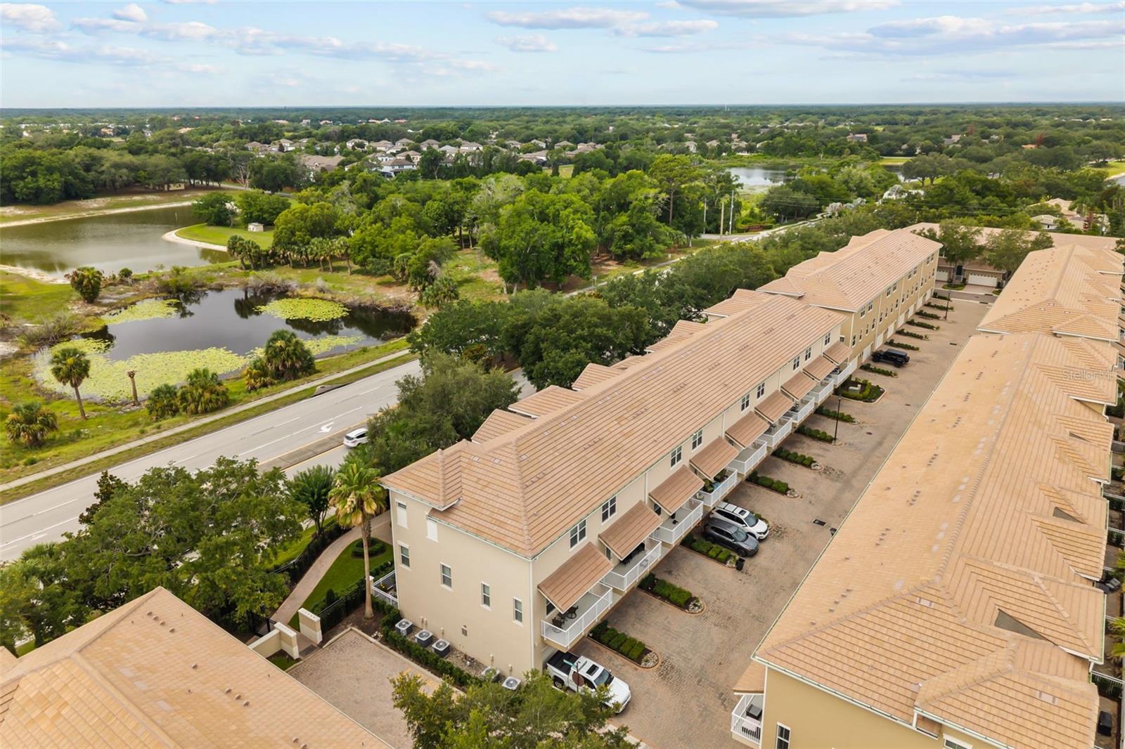 GRANDE OAKS AT HEATHROW - Residential Lease
