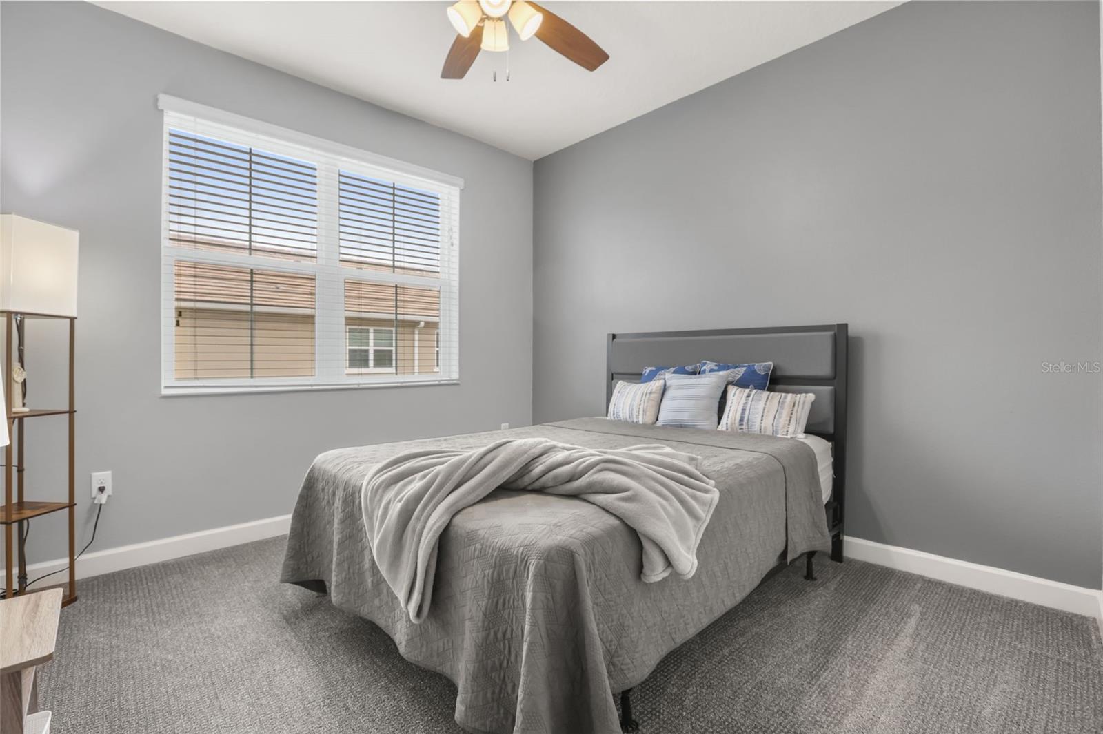 GRANDE OAKS AT HEATHROW - Residential Lease