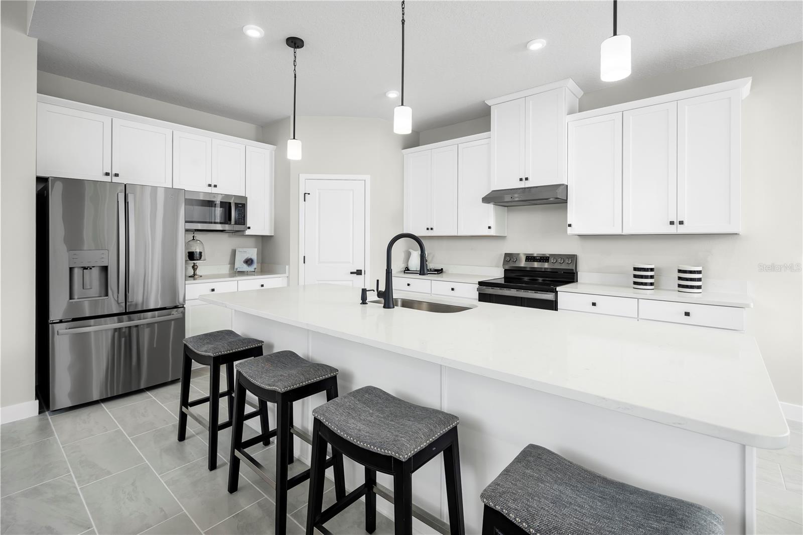 THE PALMS AT VENETIAN BAY - Residential