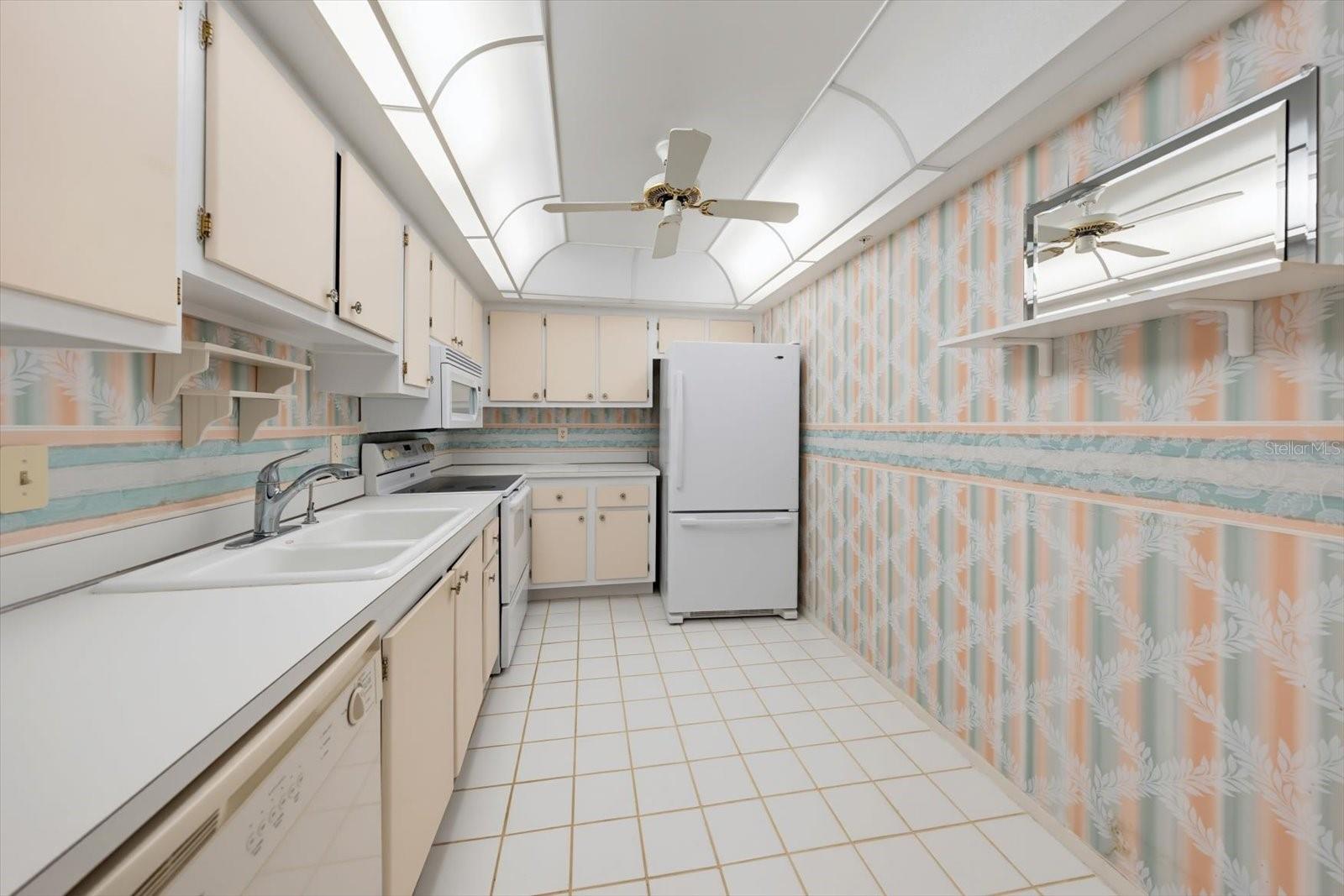 DOLPHIN COVE CLEARWATER - Residential