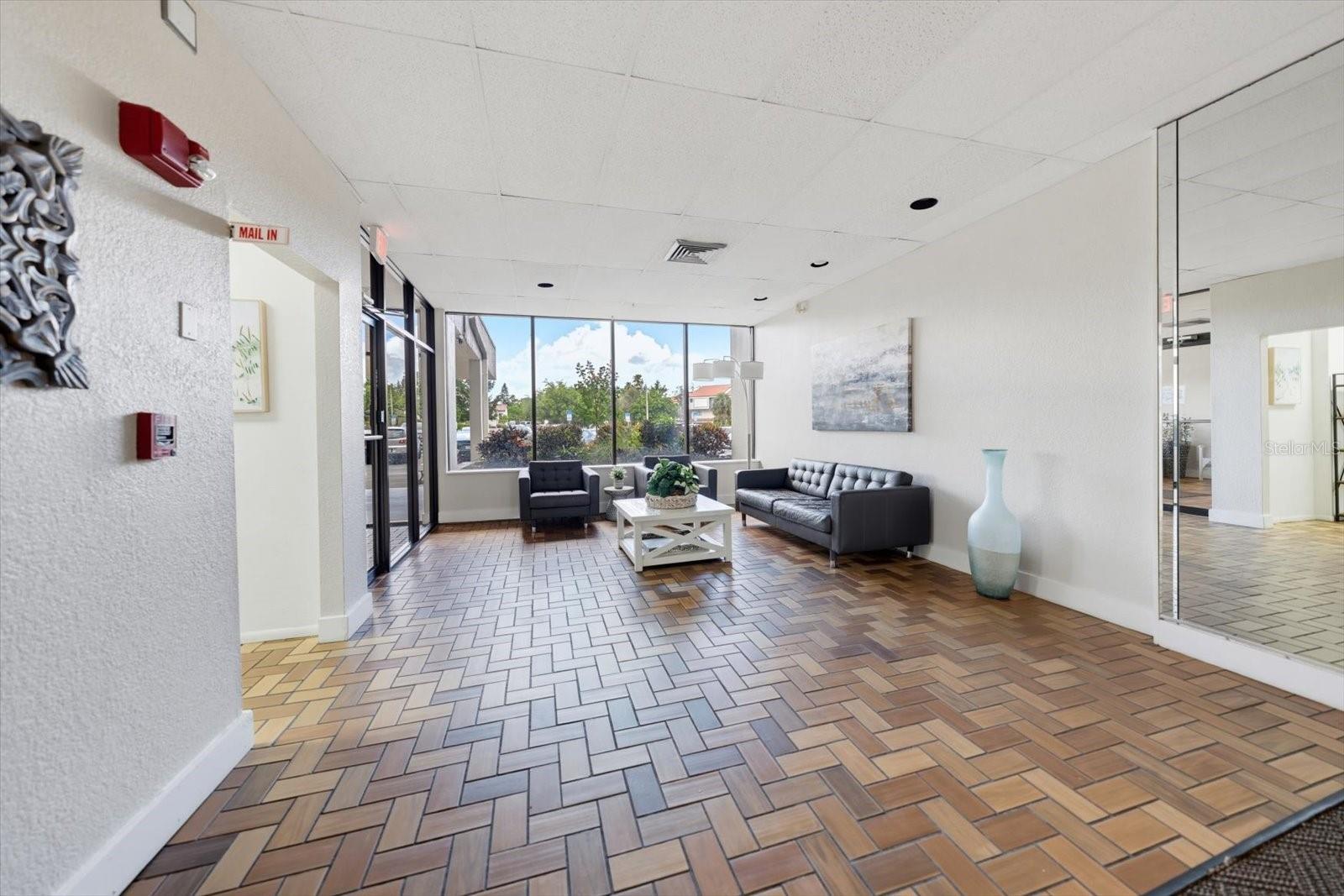 DOLPHIN COVE CLEARWATER - Residential