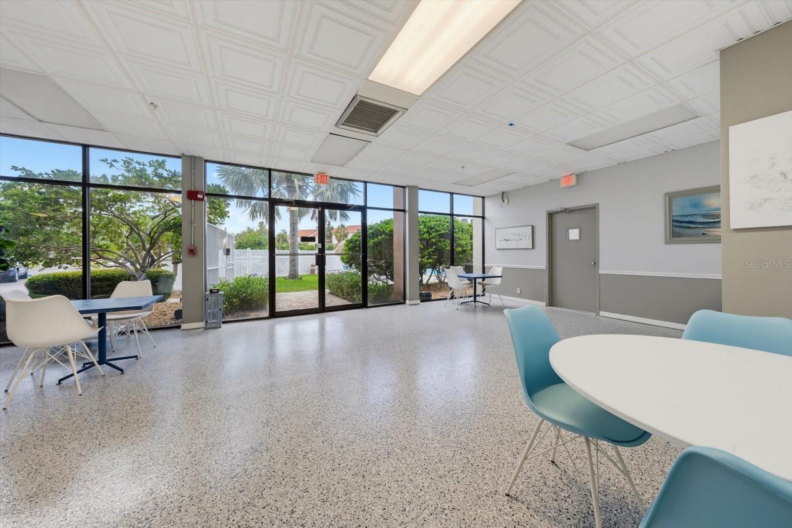 DOLPHIN COVE CLEARWATER - Residential